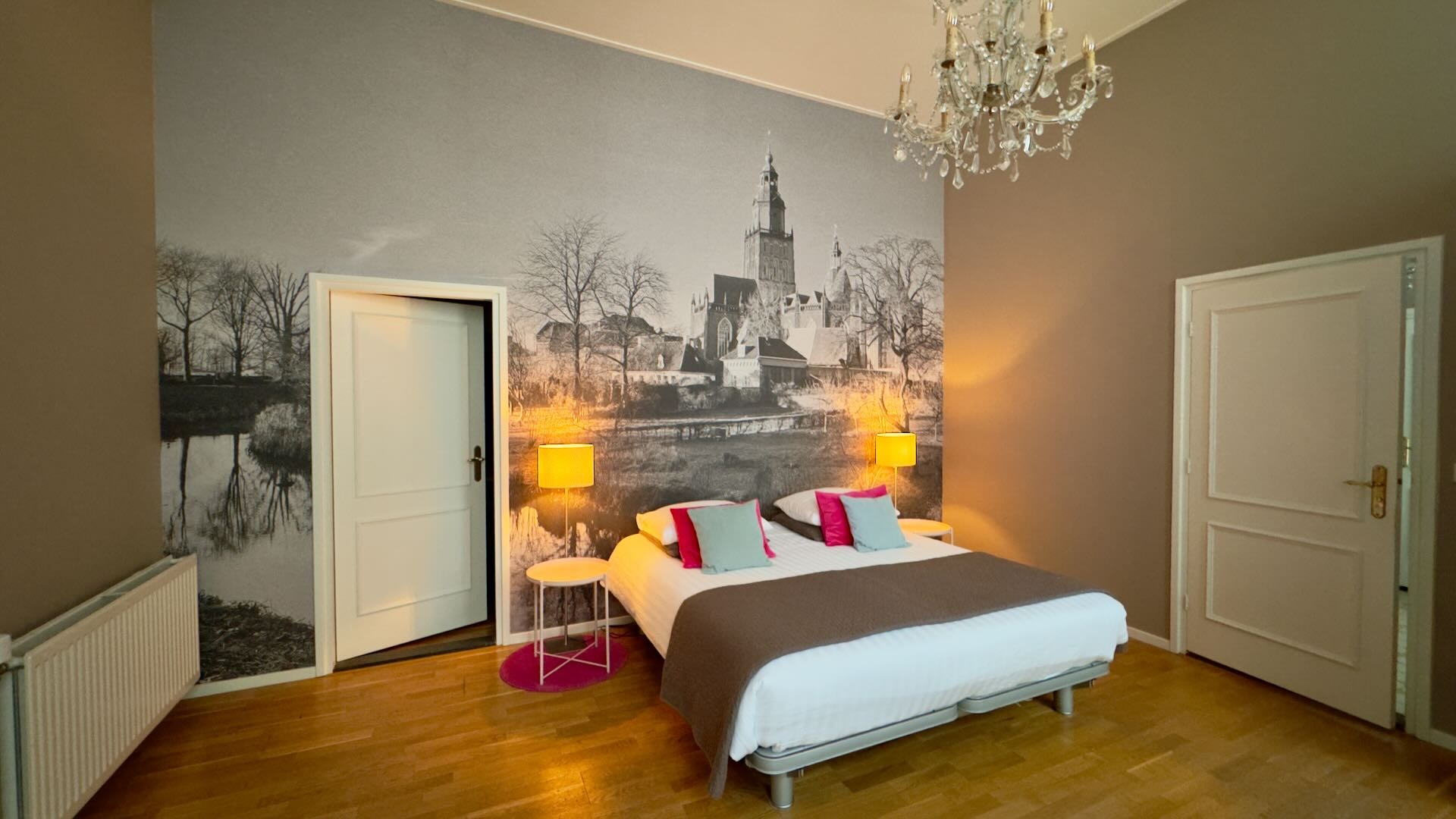 Walburgissuite in B&B Kerkstraatje3 in Zutphen – ruime suite op de begane grond met stijlvolle inrichting